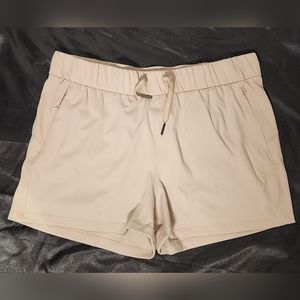 Womens tan swim shorts w/pockets (Size 8)